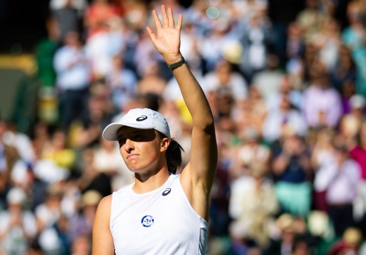 看见牌桌背 看见牌桌背